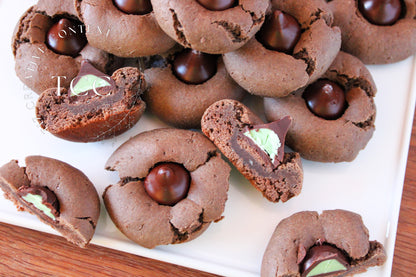 Gluten-free Mint Chocolate Kiss Blossoms Recipe (Set 4)