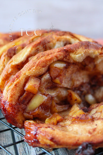 Apple Cinnamon Pull Apart Bread Recipe (Set 2)