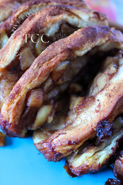 Apple Cinnamon Pull Apart Bread Recipe (Set 4)